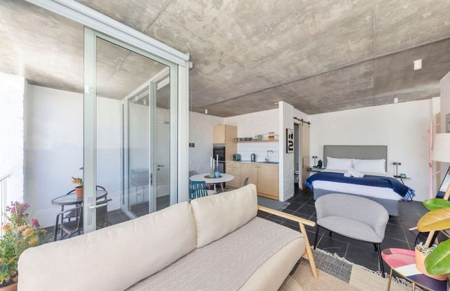 Seaside Studio Apartment, 9 Mins to Queens Beach! - Photo 13