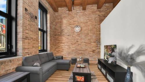 River North Rooftop With In and Out Parking 1 - Foto 1