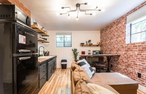 Awaken Your Senses King Bed BSU Parking - Foto 7