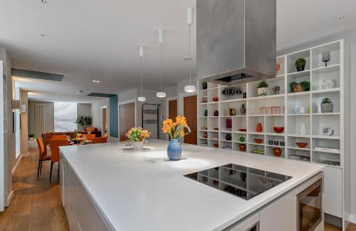 MK CITY CENTRE, THE DIAMOND SUITE, FREE Parking Space, PREMIUM SPACIOUS Apartment with FOOSBALL TABLE - Foto 25