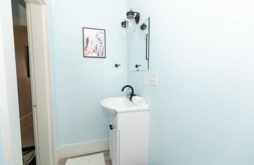 Charming & Newly Renovated 2BR in St Albans - Foto 18