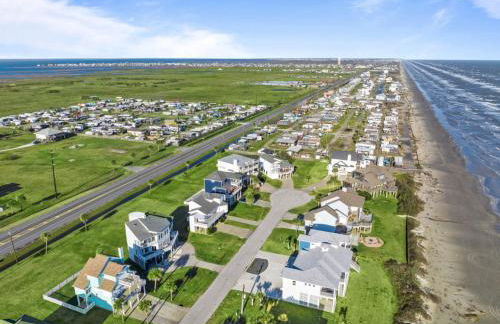 3-story beach house with incredible ocean views, steps to the beach - Photo 49