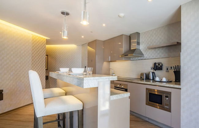 Elegant 1BR Near Wafi Mall Central Dubai Stay - Photo 12