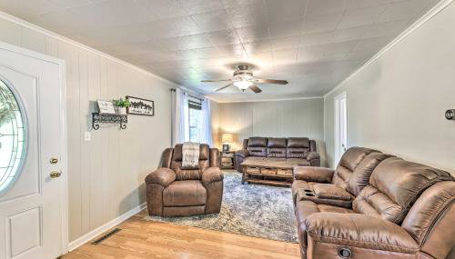 Family-Friendly Sanctuary BBQ, Patio and Yard - Foto 4