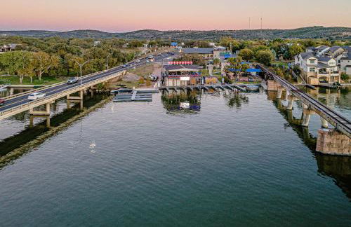 Immaculate Waterfront Family Home for 16 w Private Dock - Foto 122