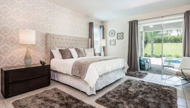 9 Bed Pool Home With Game Room Gated Resort 9 Bedroom Home by RedAwning - Foto 2, Habitación