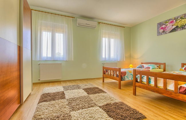 Holiday Home in Valtura With Garden - Photo 9