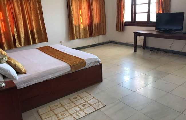 Rezz Aparthotel - Photo 7