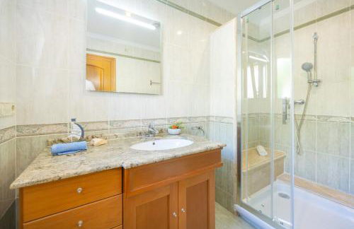 Villa Almendros - PlusHolidays - Photo 35