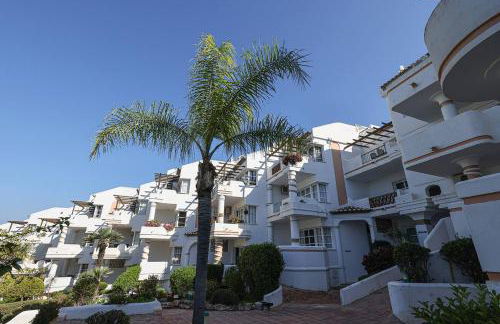 053 - Two Bed Mijas Golf Apartment in popular Matchroom Golf Club - Photo 29