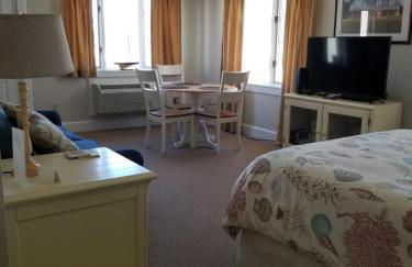 Riverside with balcony Sheepscot Harbour Vacation Club Studio #215 - Foto 3