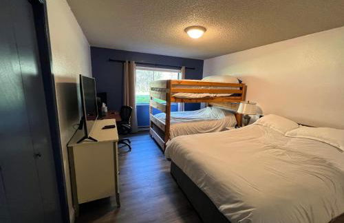 Rustic Girdwood Condo - Foto 1