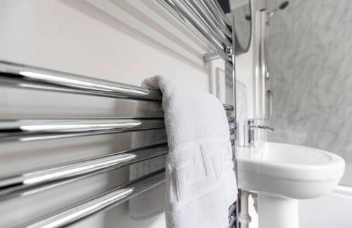 The Normanby! - Photo 4