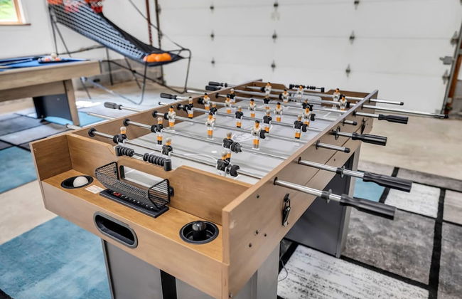 Fall Family Oasis Fireplace Theater and Games - Foto 5