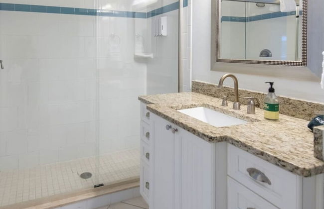 Sandy Shores 2BR Beach Getaway and Surf Spot - Photo 17