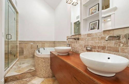 Roscoe Village Family Hideaway - Foto 28