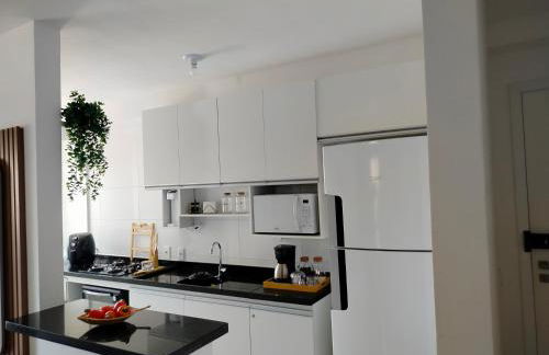 Apto 2 quartos com ar, piscina e varanda I 6 min praia Aruana - Foto 7