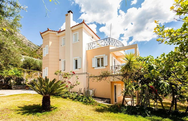 Verga Majestic Sunsets - Elegant Chic Retreat - Photo 2