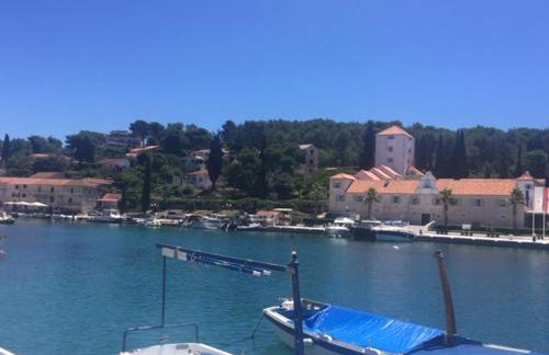 Apartment in Maslinica 70m from the sea - Photo 50