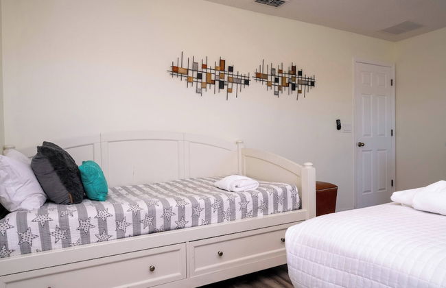 Lake View Home With Private Pool at Bella Vida 91 - Foto 9