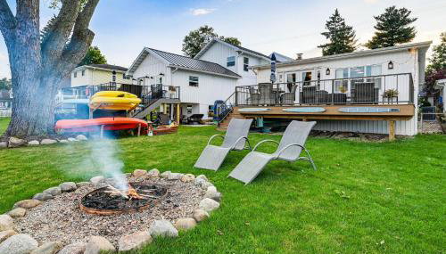 Family-Friendly Retreat on Gilletts Lake! - Foto 3