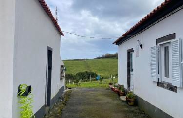 House In The Valley - Photo 15