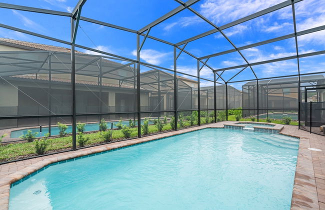 8 Bed 6 Ba Villa with Games, Pool & Spa - Foto 55