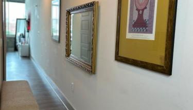 Elegant City Escape ,Steps to Hotspots - Foto 5