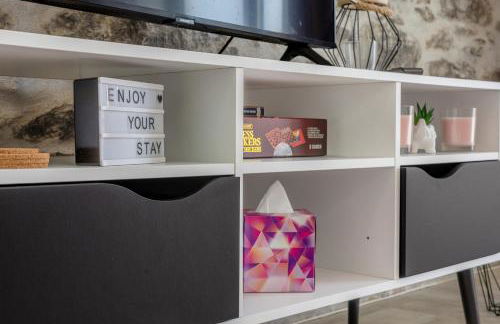 Scenic Home with Panoramic Sea & Mountain Views in São Vicente - Foto 18