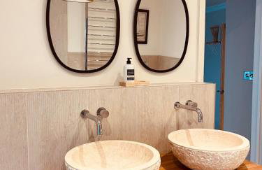 Stunning Beach House Indoor Pool - Foto 37