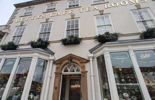 Modern Town Centre 2 Story 2 Bedroom Apartment - Foto 29