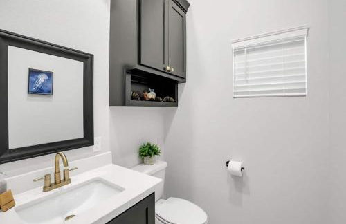 Luxurious Family-friendly Oasis with Laguna Views - Foto 6