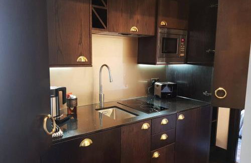 The Queens Head, Parkside Apartment 1 - Photo 13