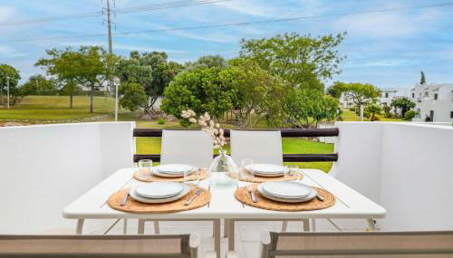 Clube Albufeira - 2BR Pool, Kids Club & Family Fun - Foto 3