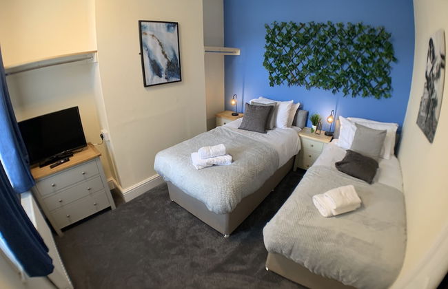 Whitworth Lodge. Sleeps 6 in 3 rooms netflix WIFI - Foto 4