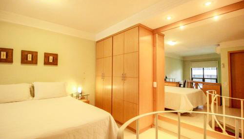 Apartamento Duplex Place Vendome! Moema, 58m2, Amplo, Conforto, Luxo! Servicos, Estacionamento, Internet, Metro! - Foto 4, wardrobe