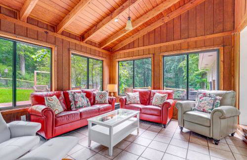 Alpharetta Home with Patio and Yard about 3 Mi to Downtown - Foto 1