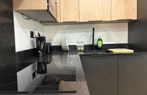 Modern Flat - Work Professionals - Free Parking - Elstree & Borehamwood Station - Foto 16