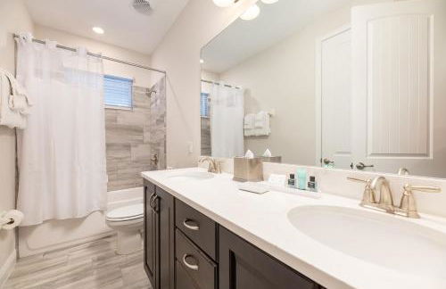 Chic Home With Private Pool, Game Room And Waterpark & Resort Access Near Disney At Encore Resorts Reunion - 320Au - Foto 13