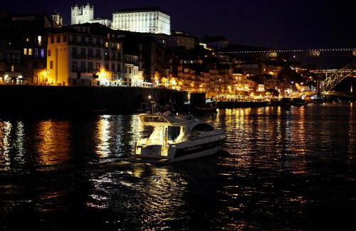 Porto Private Yacht- Accommodation Douro River - Foto 36