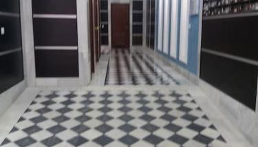 Apartamento céntrico con terraza y parking - Foto 4