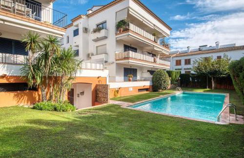 Apartamento con Piscina céntrico - Foto 8