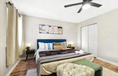 Heritage Haus - Luxe 2BR w Deck, Pets OK, Wi-fi, Near Marietta Sq - Foto 33