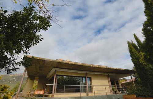 CASA LAS 7 CEPAS moderna y acogedora en plena naturaleza - Foto 3