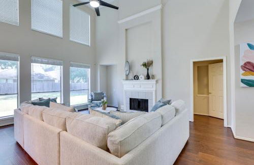 Spacious Sugar Land Home with Yard and Pool Access! - Photo 4