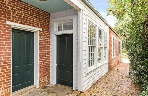 1864 Little Brick - 1 Bed, 1 Bath, Full Kitchen, Pet Friendly with fee, Washer & Dryer - Foto 16