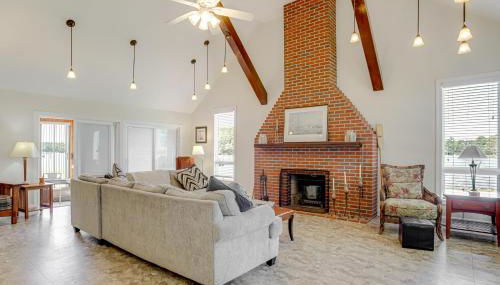 Waterfront Cambridge Home Pool and Dock! - Foto 4