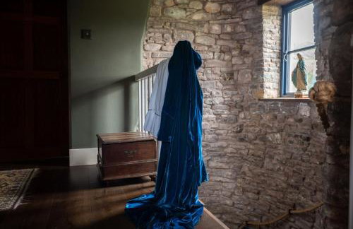 16th Century House, Castle Views, Mountain Views, Hot Tub, Firepit, Stunning Interiors - Foto 39