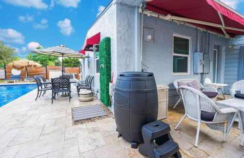 Palms Retreat! Giant Heated Pool-HotTub-FirePit-5Min2Beach-Pets-EV Chgr - Foto 13