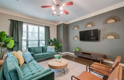 Chic & Central 3-BD Townhouse Mins to DT - Foto 7